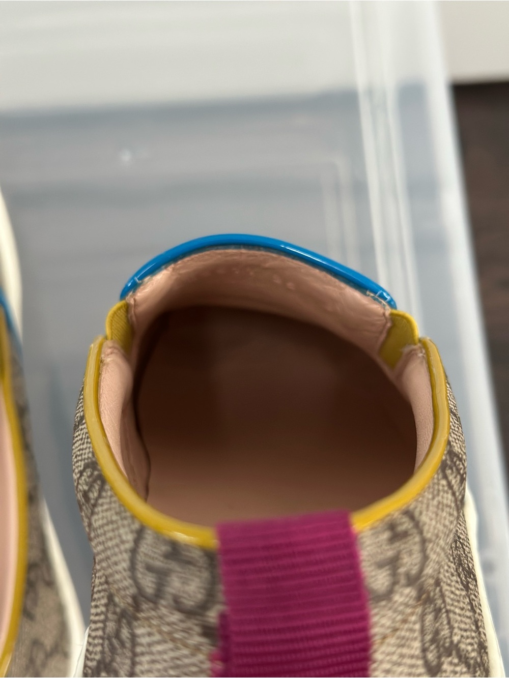 Gucci Size 5 - Picture 6 of 8